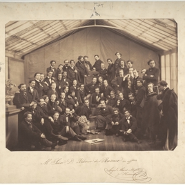 Artistas en el estudio del fotógrafo