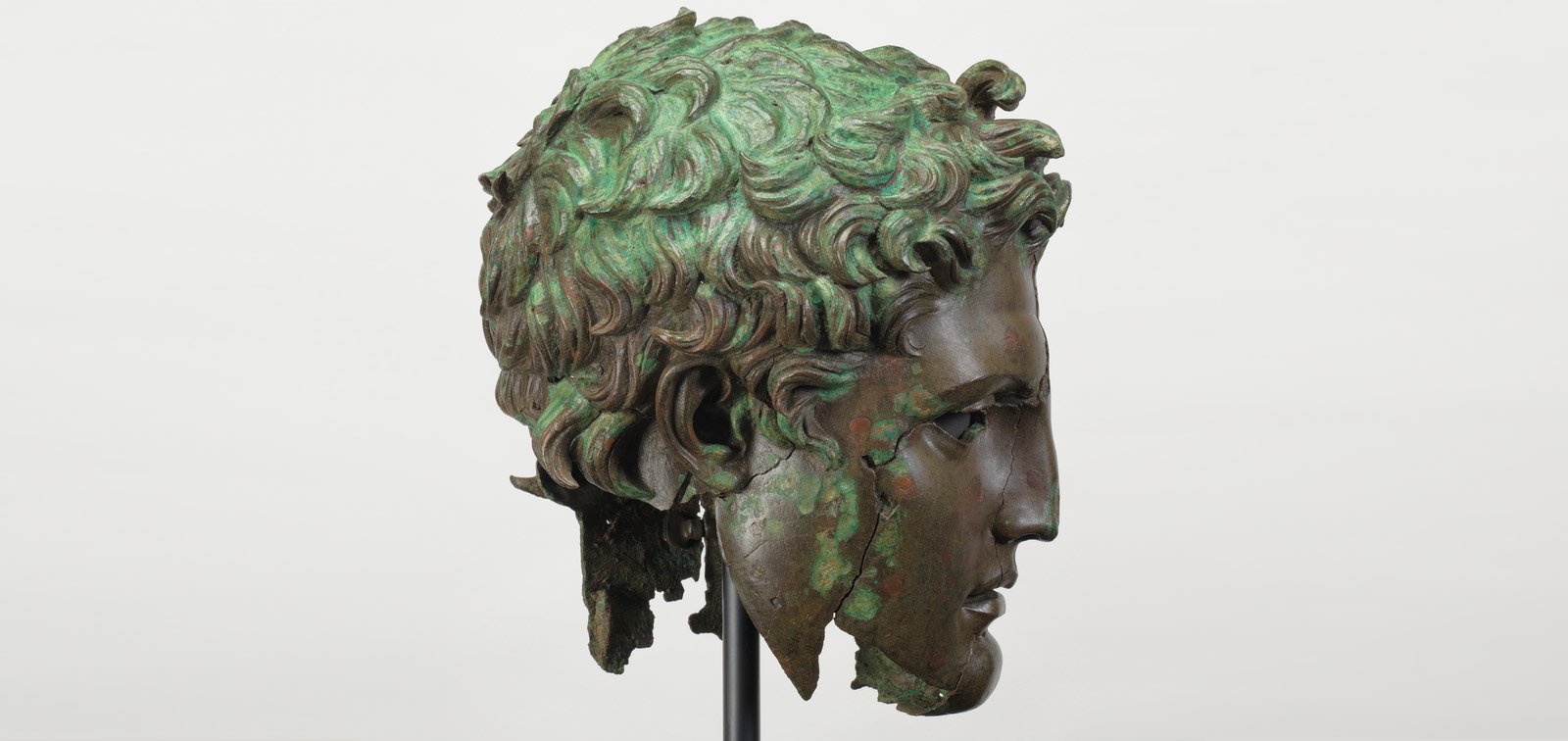Demetrius Poliorcetes. A monumental hellenistic bronze restored