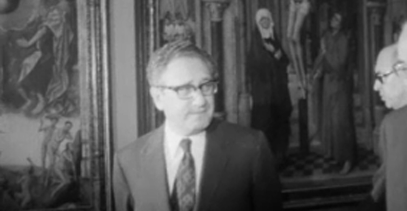 Henry Kissinger visita el Museo del Prado
