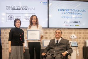 El Museo del Prado ha recibido hoy el distintivo “Con ILUNION por la accesibilidad”
