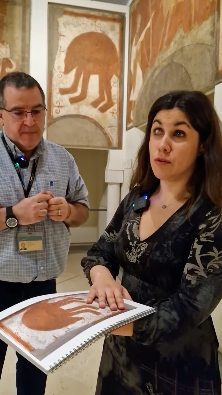 Libro táctil de las pinturas murales de la ermita San Baudelio de Casillas de Berlanga, del siglo XII