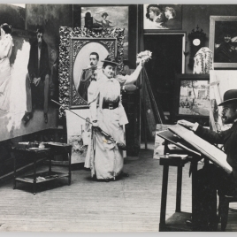 Cecilio Pla, en su estudio, con Rosario Guerrero posando como modelo