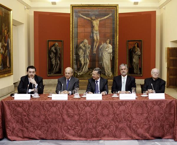 Patrimonio Nacional y el Museo del Prado colaboran en el estudio y restauración de El Calvario de Van der Weyden