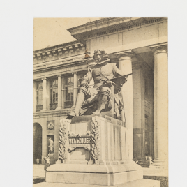 Museo del Prado, vista de la estatua Velázquez