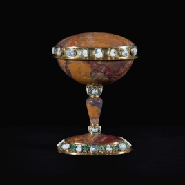 Jasper cup with cameos and emeralds