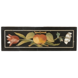 Placa con frutas, hojas y flores