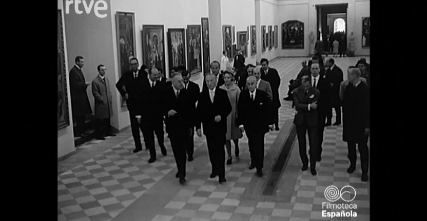 El excanciller Adenauer y su hija visitan el Museo del Prado