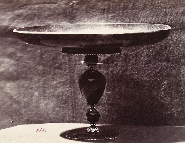 The photographic reproduction of the Museum´s colletions