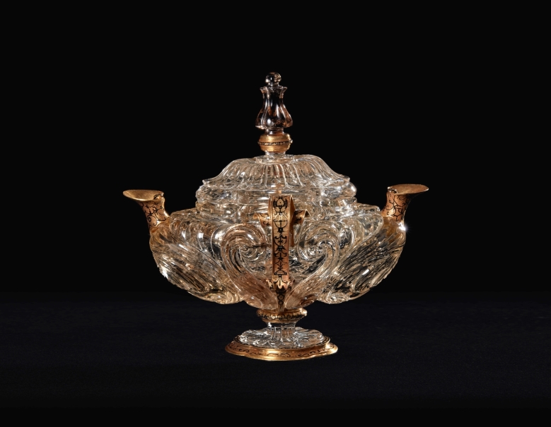 Imagen de la obra: "Vaso de cuarzo citrino en forma de velón"