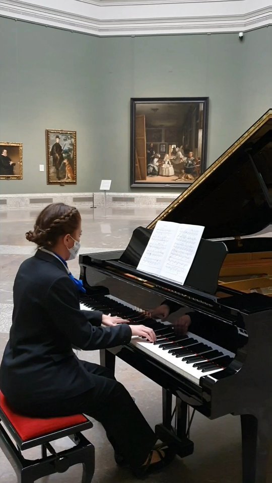 El Prado cumple 202 años: os invitamos a tocar los pianos que hemos instalado en tres salas del museo