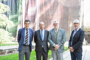 El Museo Nacional del Prado “viste” las fachadas del edificio Villanueva con obras maestras