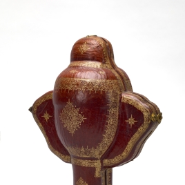 Case for the agate cup with one handle