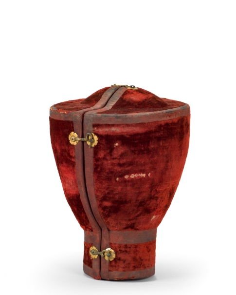 Image of the artwork: "Case for the Hunting Vase"