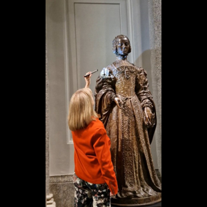 Del claustro a la galería central del #MuseodelPrado.