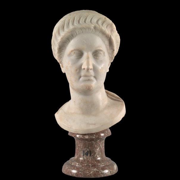 Imagen de la obra: "Dama romana"