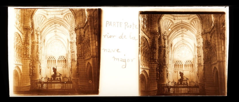 Imagen de la obra: "Vista interior de la nave del crucero de la Catedral de Burgos"
