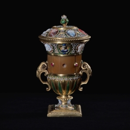 Square-footed jasper cup with cameos