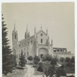 Vista de la iglesia y claustro de los Jerónimos
