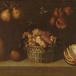 Bodegón con cesta de uvas y otras frutas