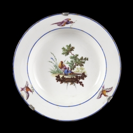 Plato de porcelana