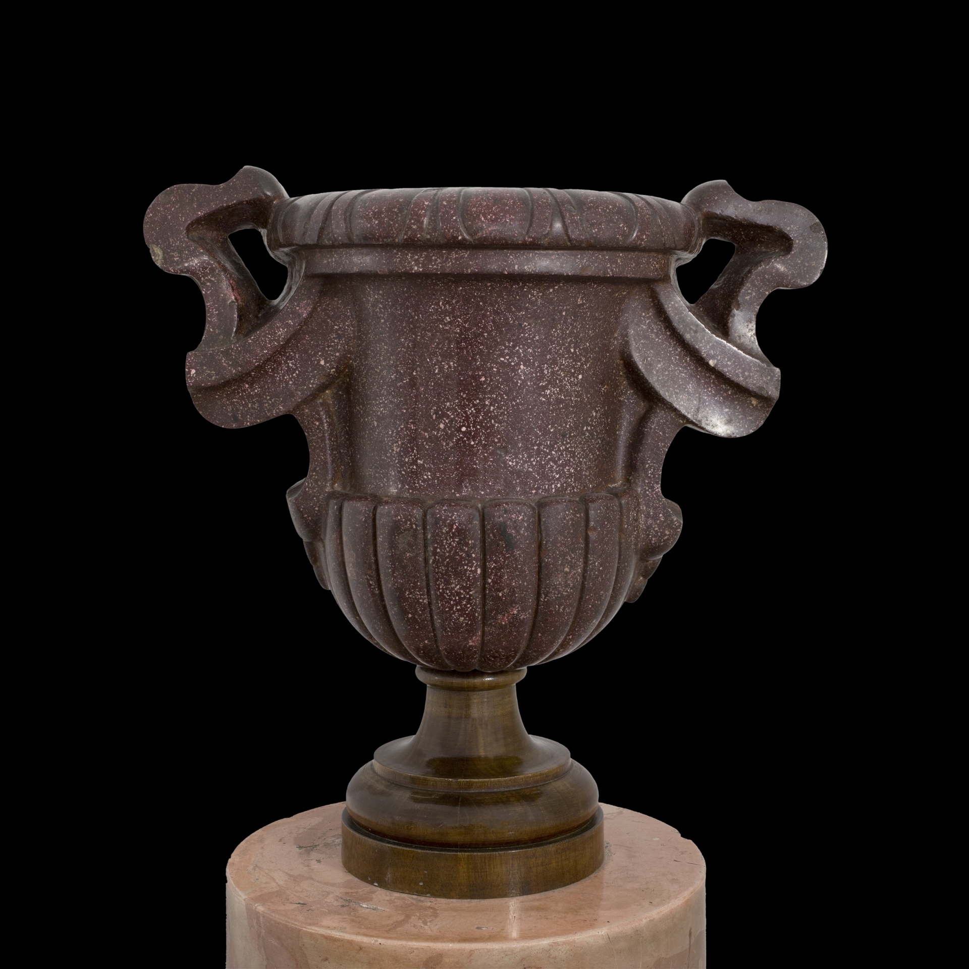 Porphyry vase - The Collection - Museo Nacional del Prado