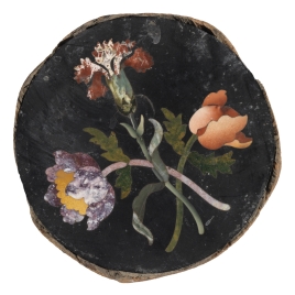 Placa circular con ramos de flores