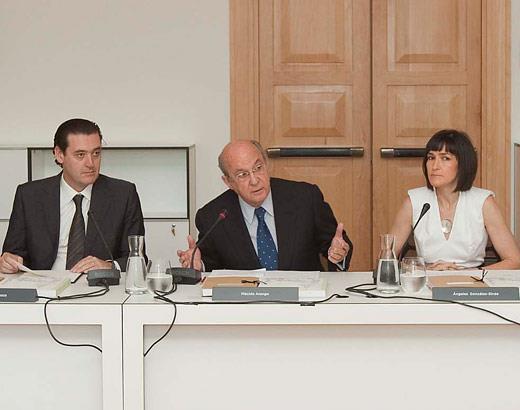 La ministra de Cultura, Ángeles González-Sinde, preside por primera vez el Pleno del Real Patronato del Museo