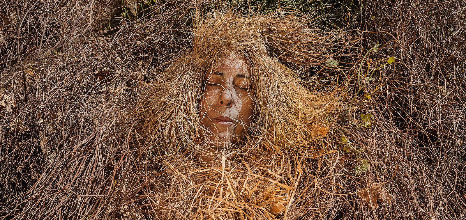 Amparo Moroño y Sofía de Juan, comisarias de la exposición <em>Poder Esencial </em>