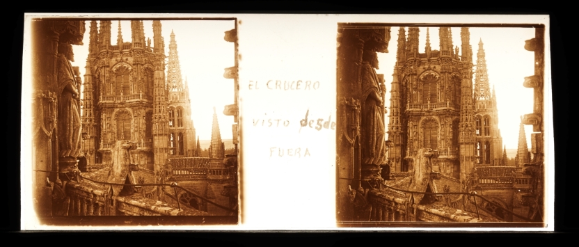 Imagen de la obra: "Vista exterior del crucero de la Catedral de Burgos"