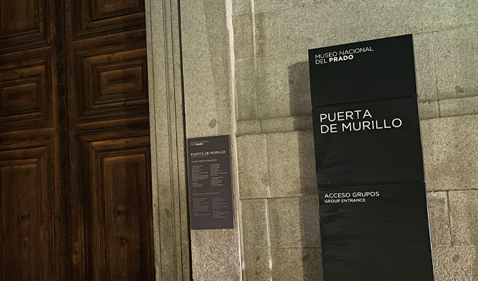 T&oacute;tem de informaci&oacute;n en Puerta de Murillo